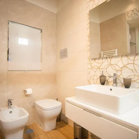 Dei Mercanti Bed and Breakfast Σαλέρνο